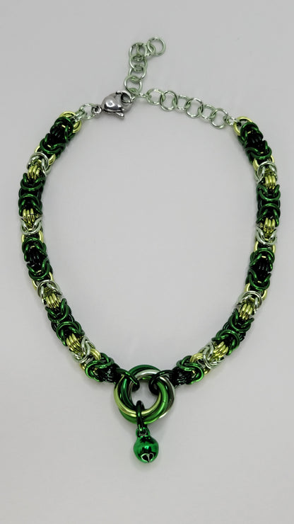 Green Gradient Day Collar