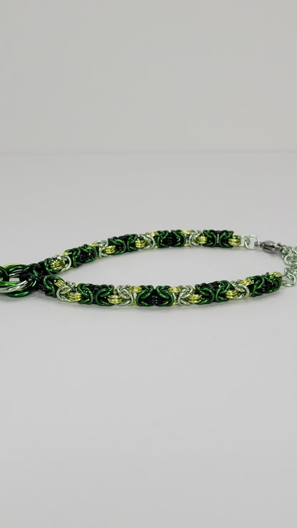 Green Gradient Day Collar